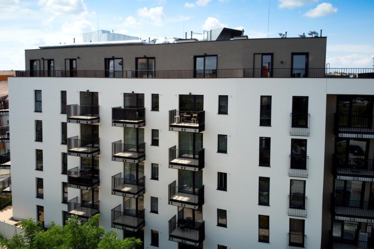 Essence Apartments Topaz Познань Екстер'єр фото