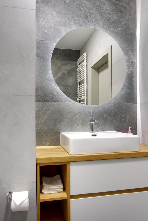 Essence Apartments Topaz Познань Екстер'єр фото