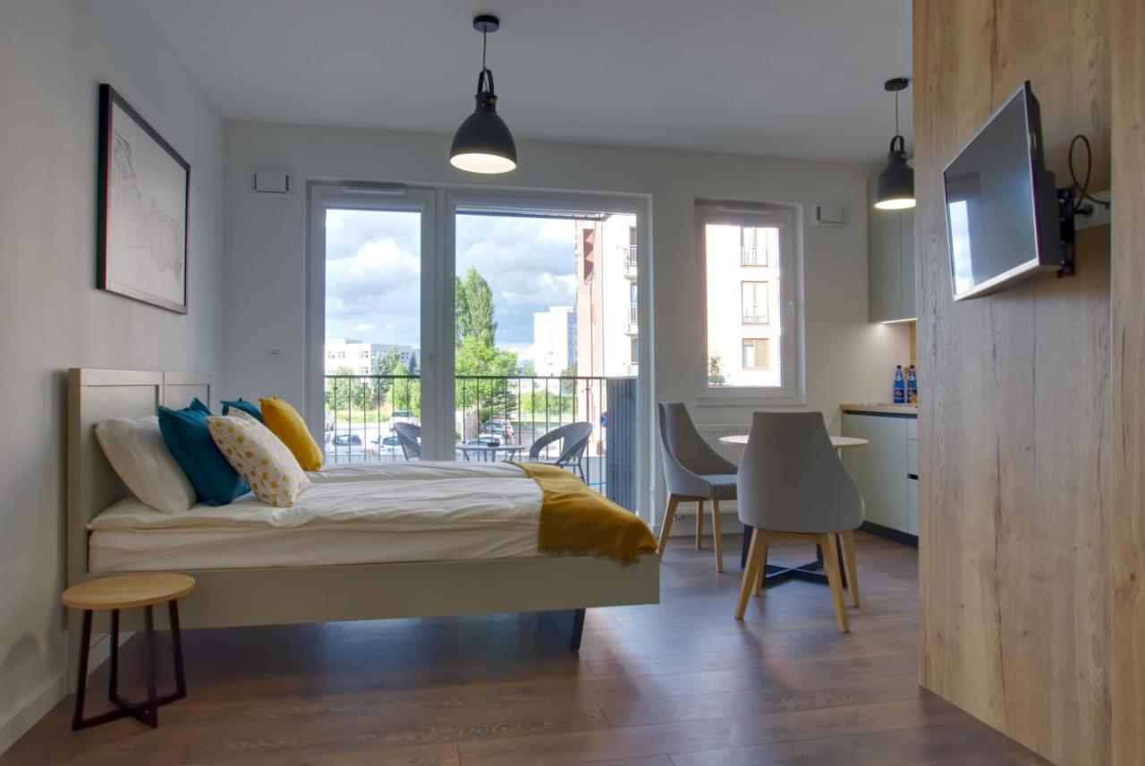 Essence Apartments Topaz Познань Екстер'єр фото